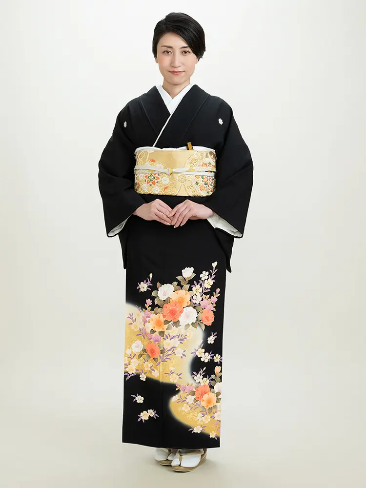 黒留袖／熨斗に花々文様（AM1001）｜都民共済 モーニング・留袖